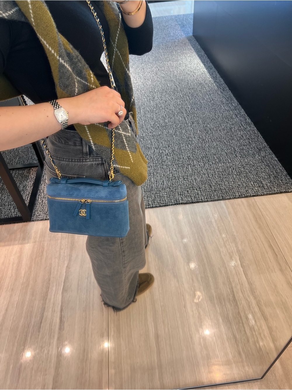 AUTH Chanel vanity slim in blue suede new with receipt